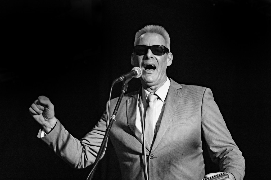 Harp Mitch in der Kornmühle Nordhorn (Foto: © 2018 Wolfgang Weßling)